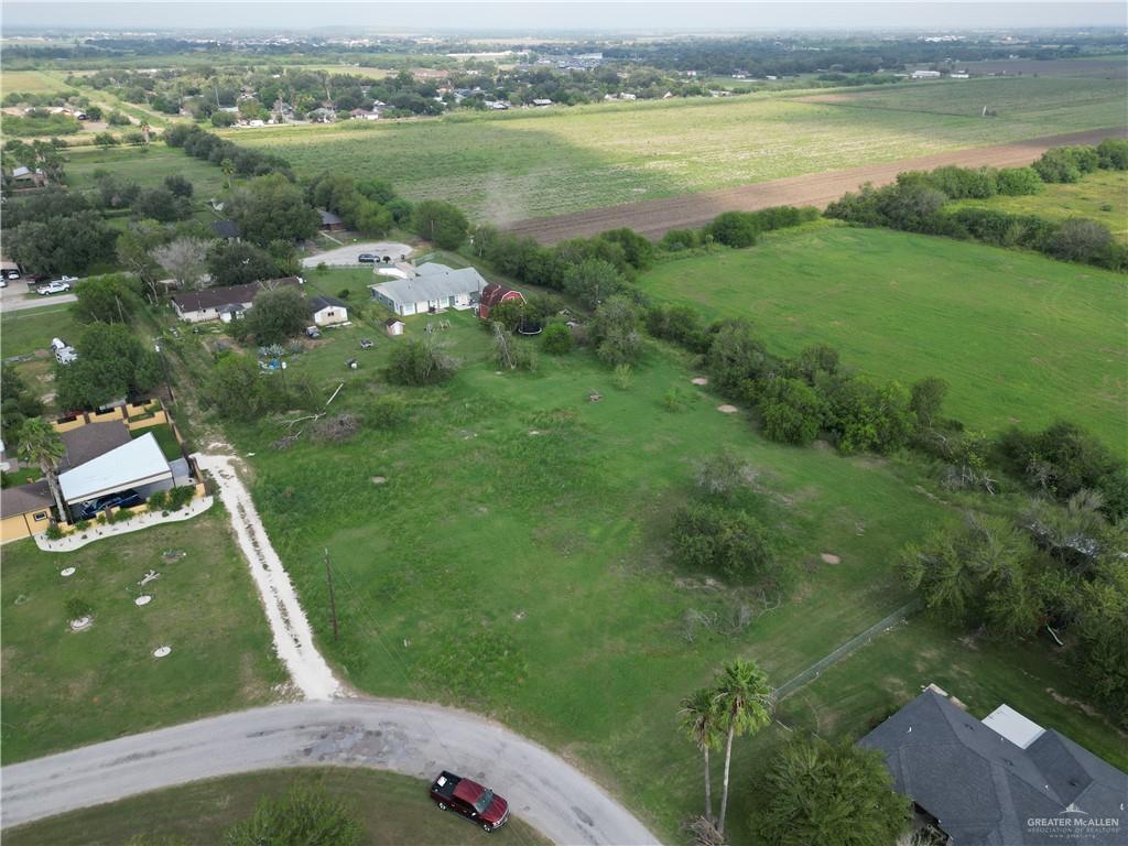 Photo 2 of 1510 El Camino Drive