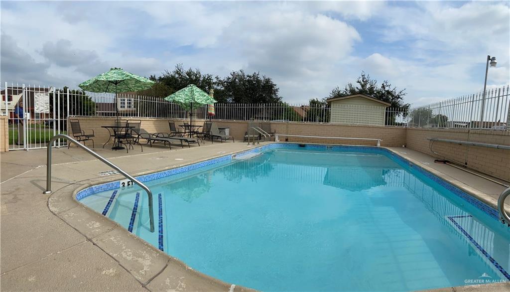 Photo 2 of 1500 Evergreen Avenue #62