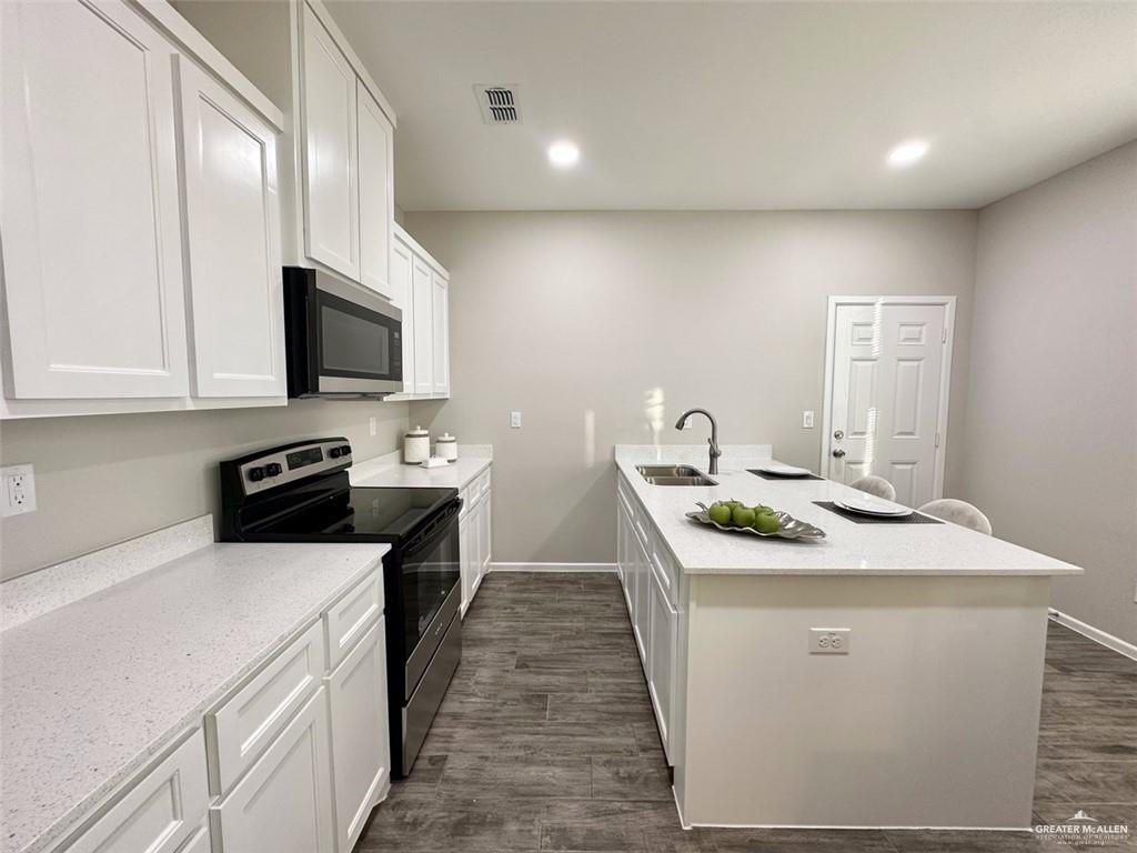 Photo 7 of 1509 Shavano Drive