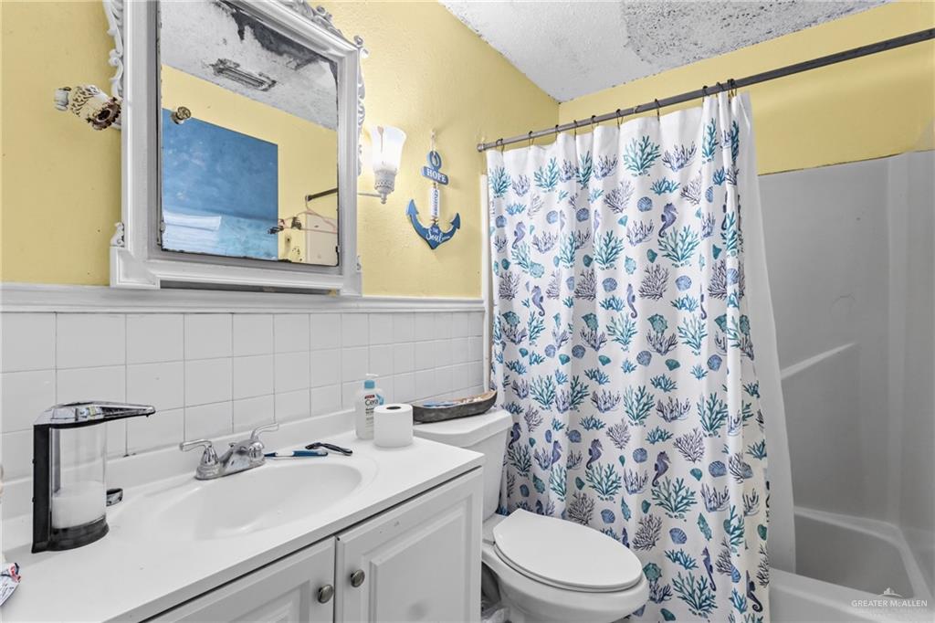 Photo 18 of 8147 Curry Road