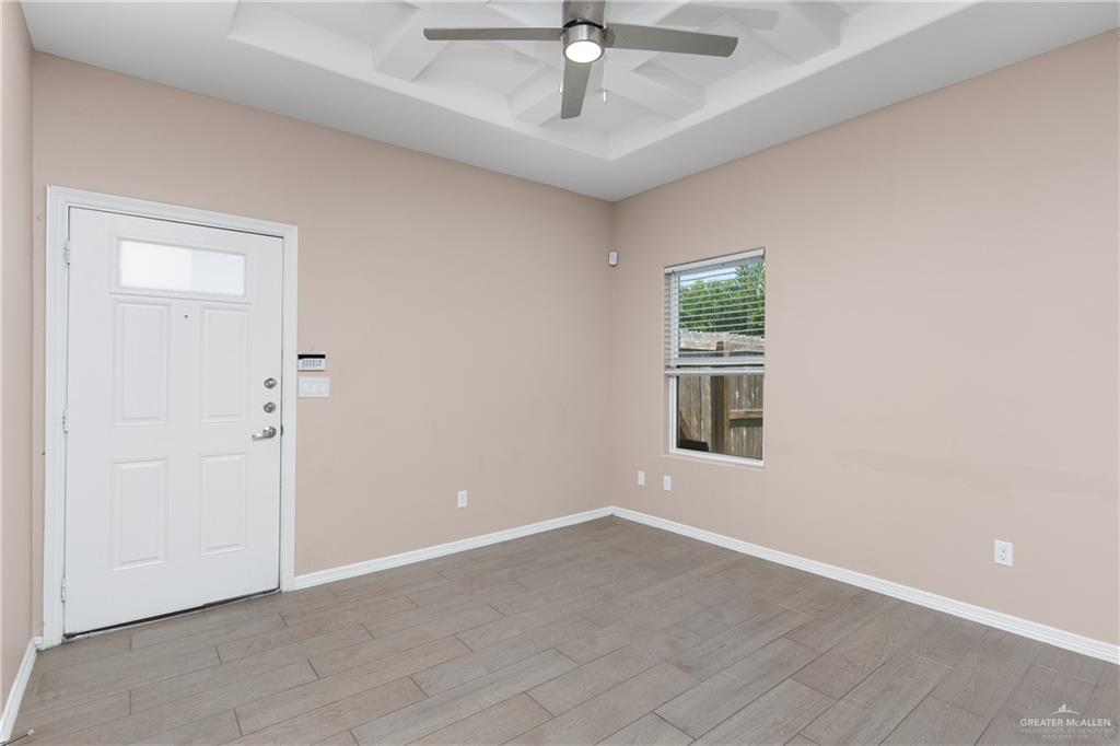Photo 3 of 3104 Kenwood Street