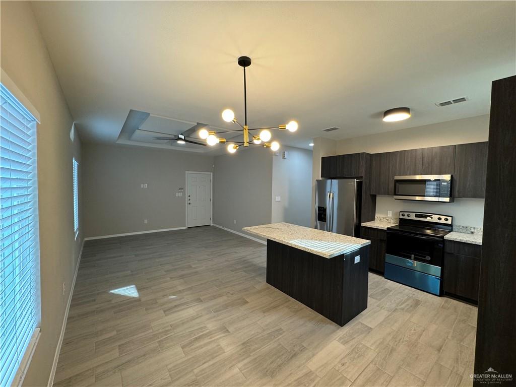 Photo 11 of 219 Diamond Avenue