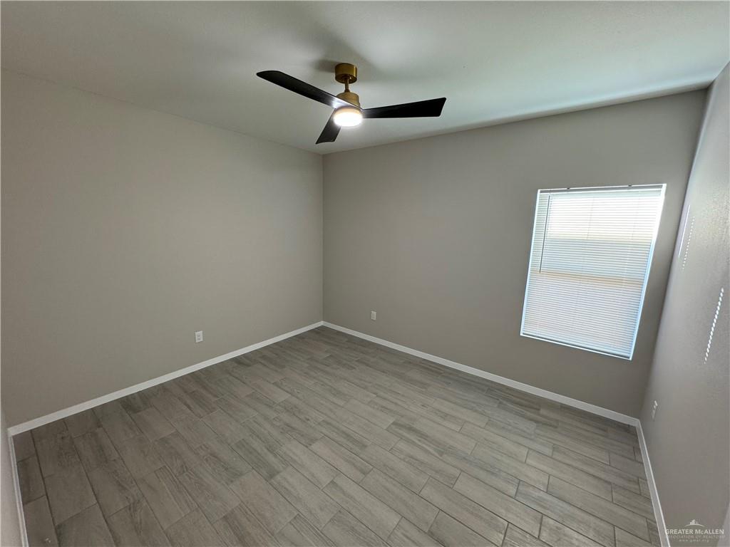 Photo 15 of 219 Diamond Avenue