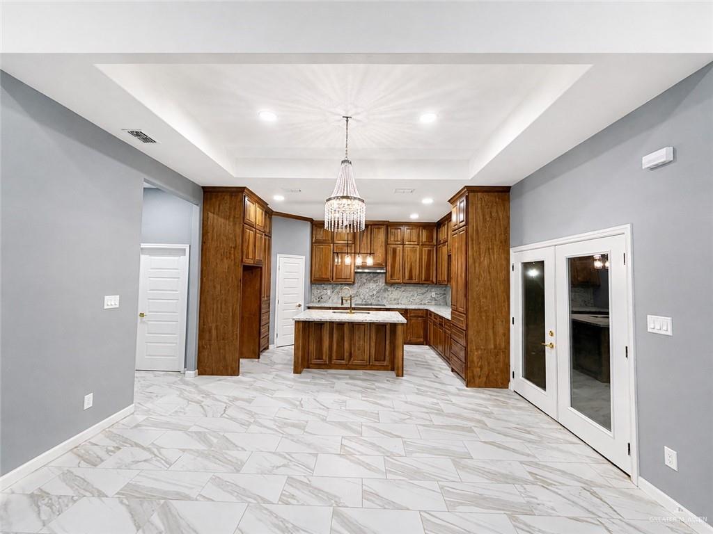 Photo 5 of 3103 Ebano Avenue