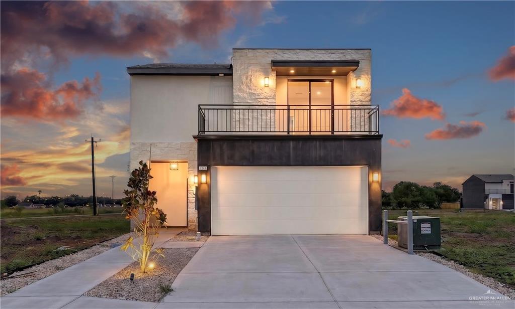 Townhome home at 3411 K Lane, McAllen, Texas