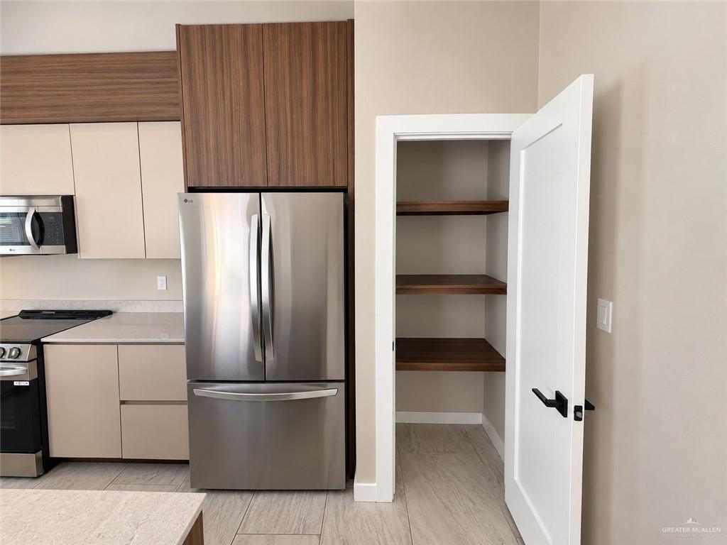 Photo 7 of 2224 Corales Street