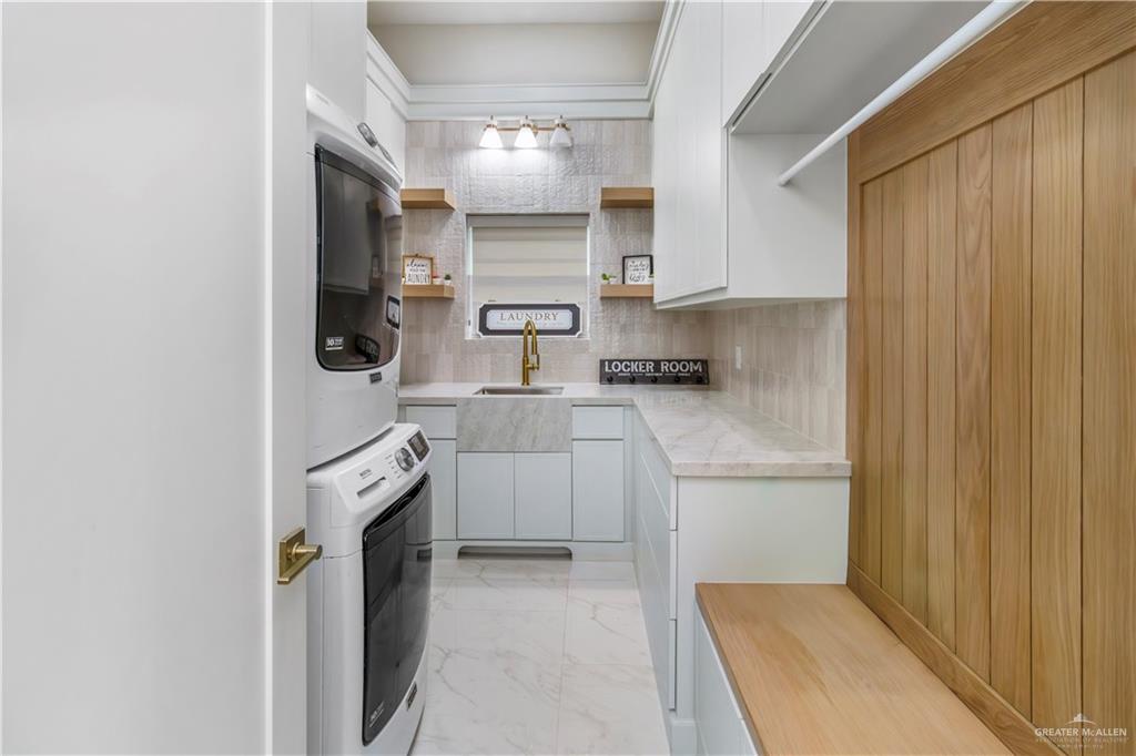 Photo 5 of 202 Stonegate Drive