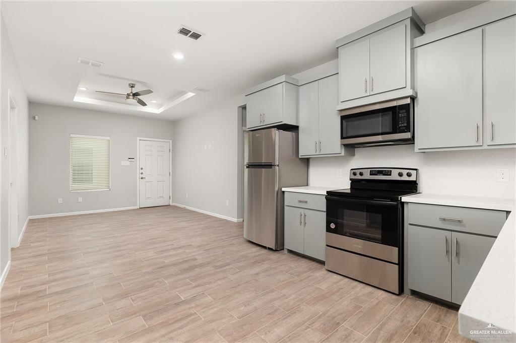 Photo 12 of 1601 Hyatt Avenue #10