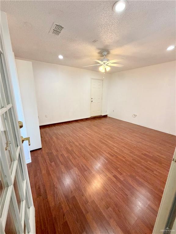 Photo 9 of 2810 Fresno Avenue