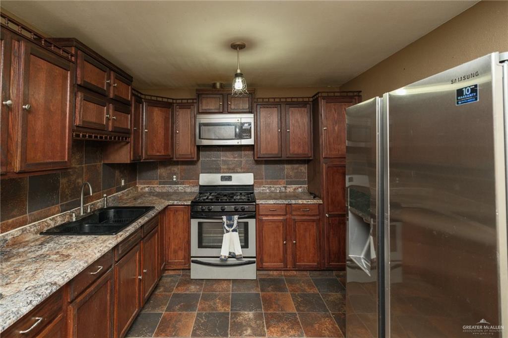 Photo 3 of 206 Beto Garcia Drive