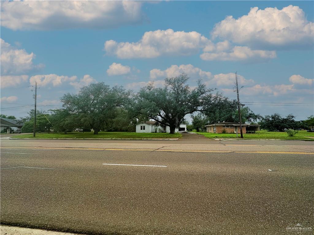 Photo 5 of 408 Griffin Parkway