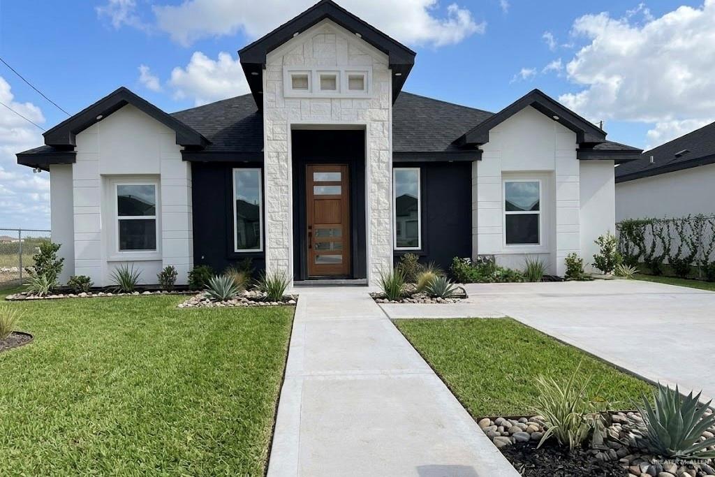 Photo 1 of 344 Barcelona Drive, Donna