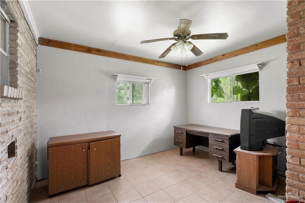 Photo 9 of 1317 Texas Avenue