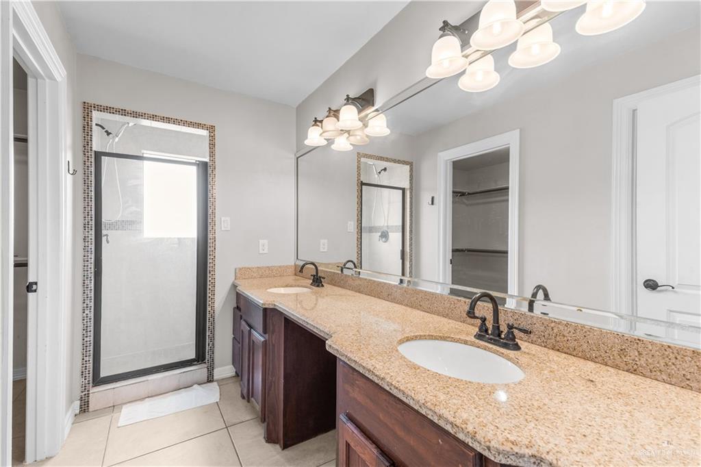Photo 10 of 703 Edgewood Avenue