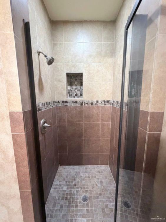 Photo 11 of 211 Thornwood Loop