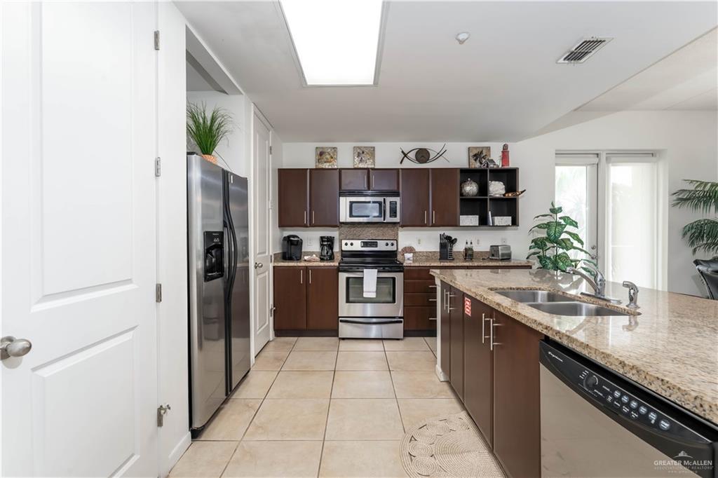Photo 11 of 5909 Padre Boulevard #201