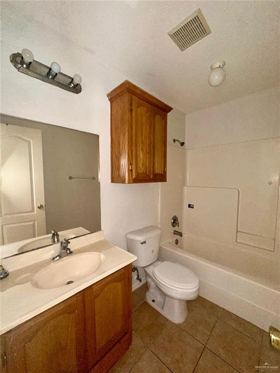 Photo 10 of 820 Cross Lane #3