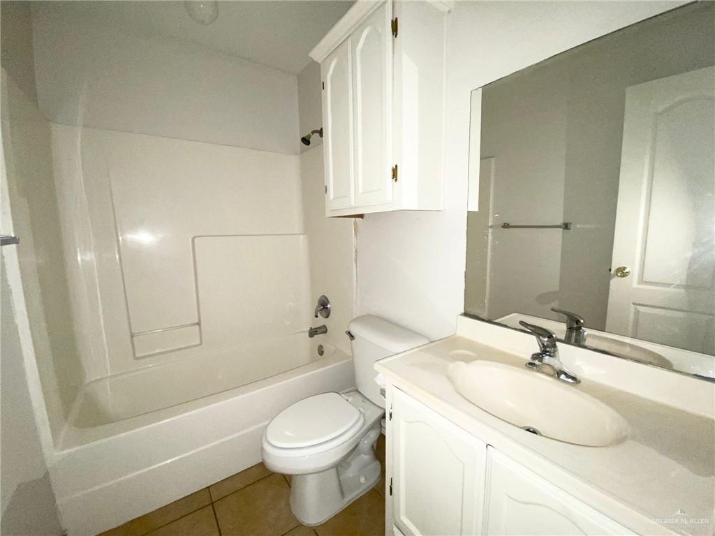 Photo 12 of 820 Cross Lane #3
