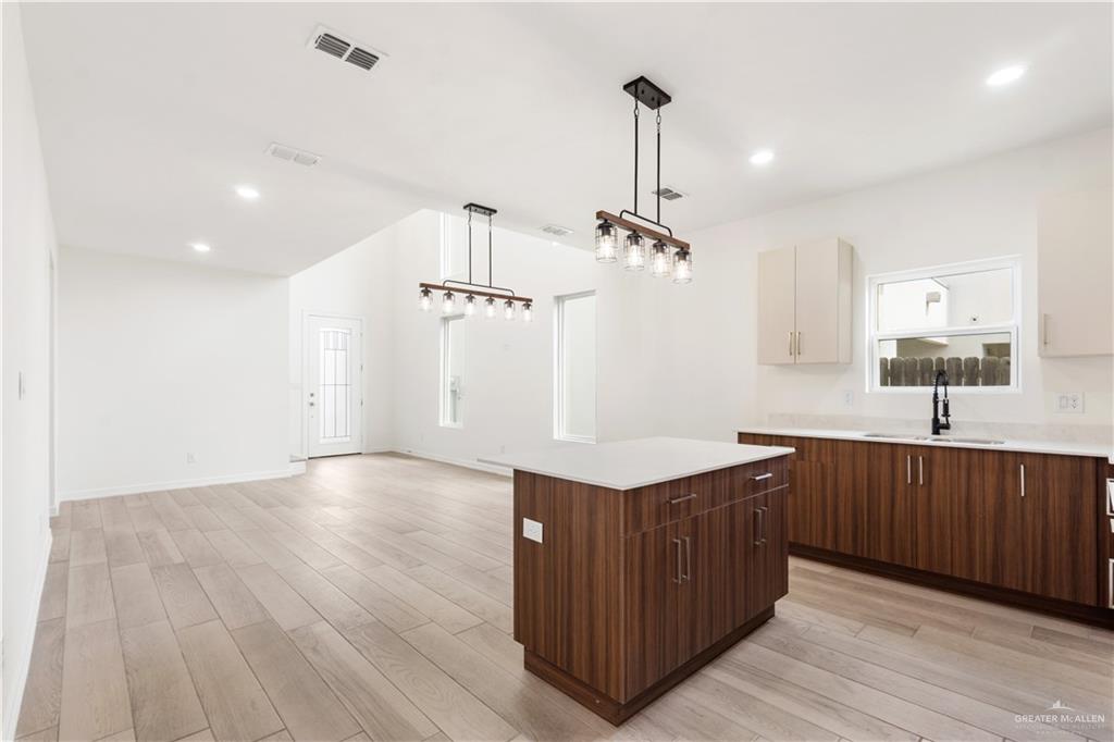 Photo 8 of 2312 Corales Street