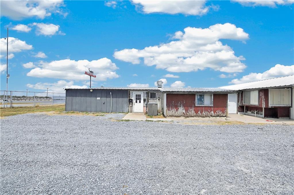 Photo 4 of 14508 US Highway 281
