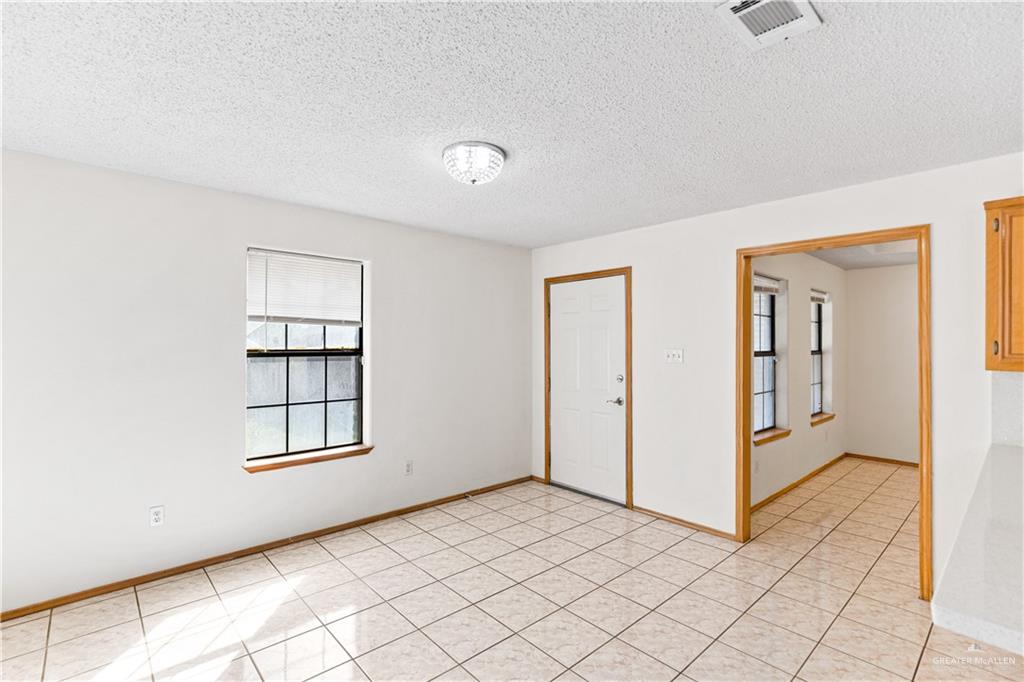 Photo 6 of 1303 Camelia Avenue