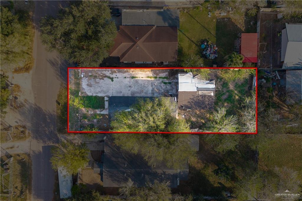 Photo 4 of 2124 Diamond Street