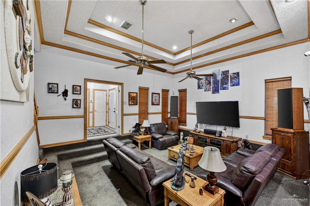 Photo 3 of 1213 Heron Court