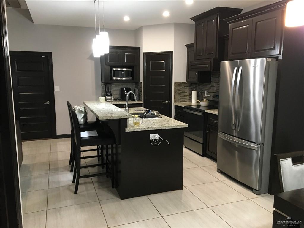 Photo 4 of 3128 Arroyo Avenue
