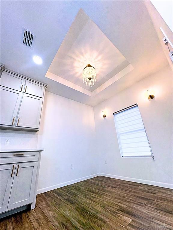 Photo 9 of 3300 Bella Vista Avenue