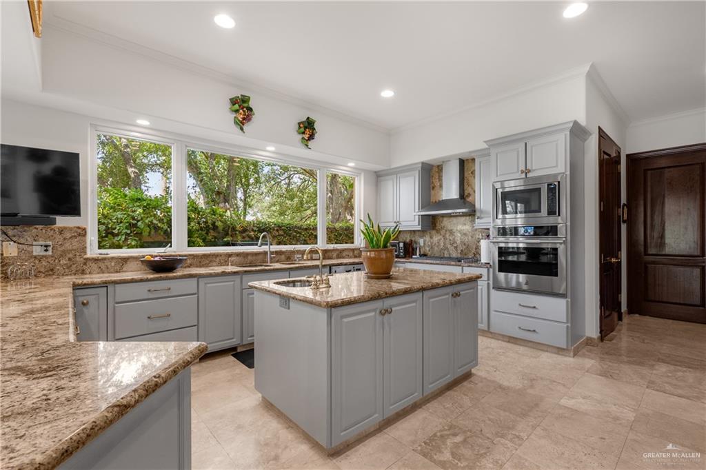 Photo 11 of 1617 Palm Valley Drive
