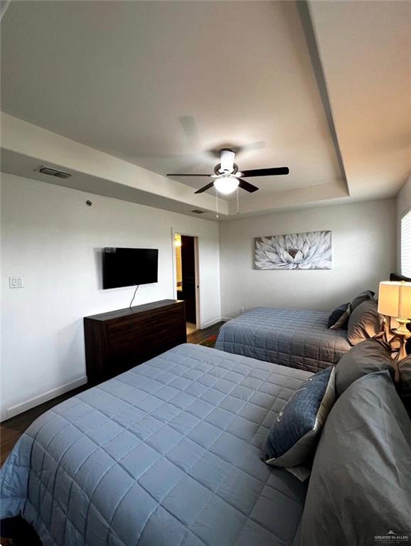 Photo 11 of 1300 Pineridge Avenue #1