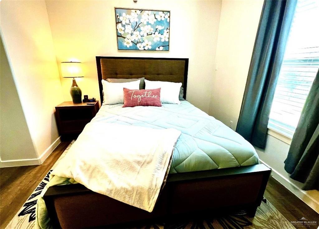 Photo 8 of 1300 Pineridge Avenue #1