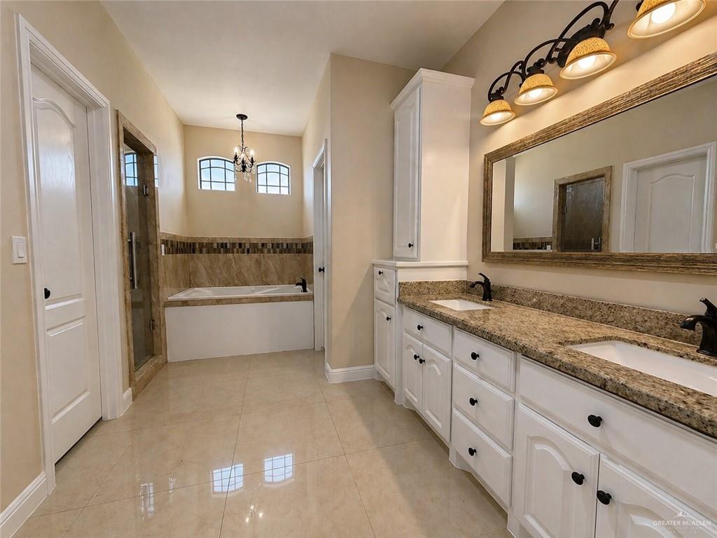 Photo 9 of 1621 Agualeguas Street
