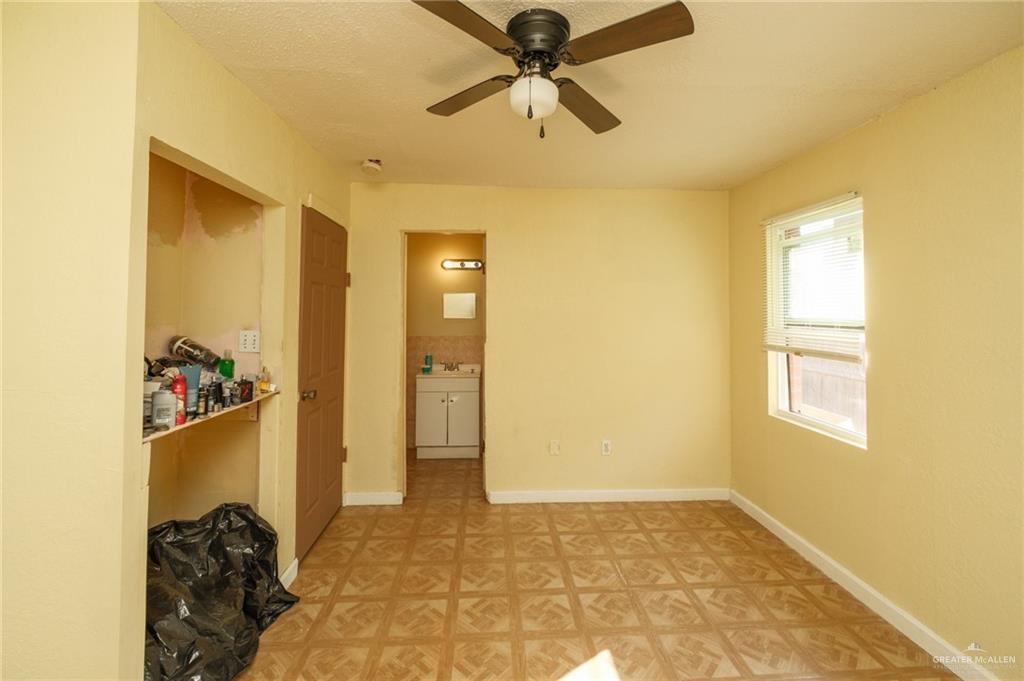 Photo 16 of 2033 Johnson Street