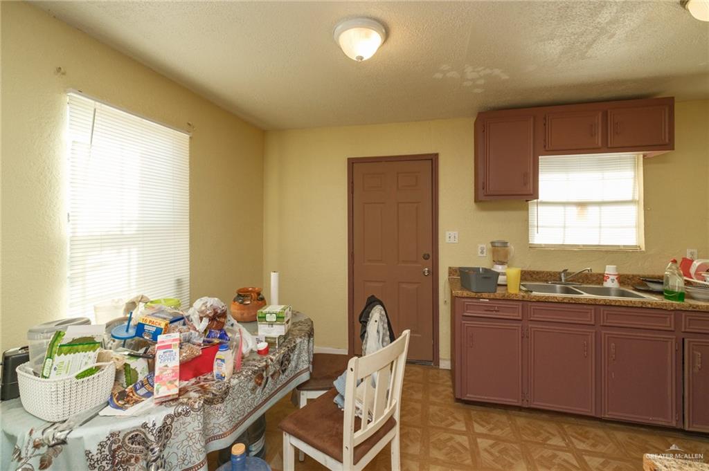 Photo 8 of 2033 Johnson Street