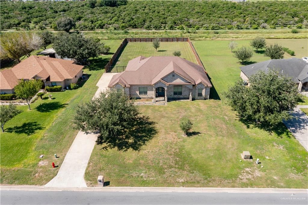 Photo 16 of 917 Beddoes Road