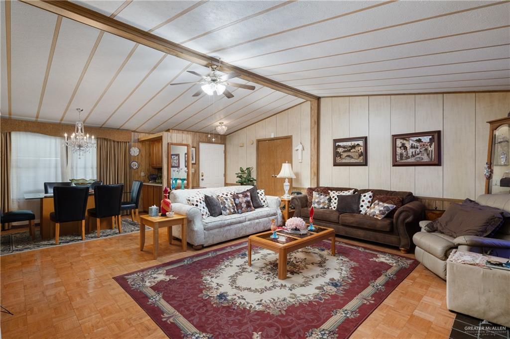 Photo 3 of 2801 Montgomery Drive