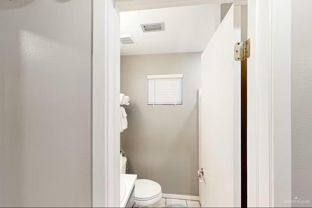Photo 11 of 126 Mars Lane #B