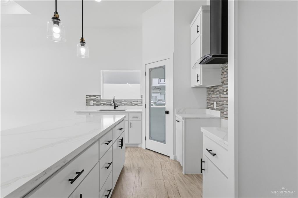 Photo 6 of 1301 Evergreen Avenue