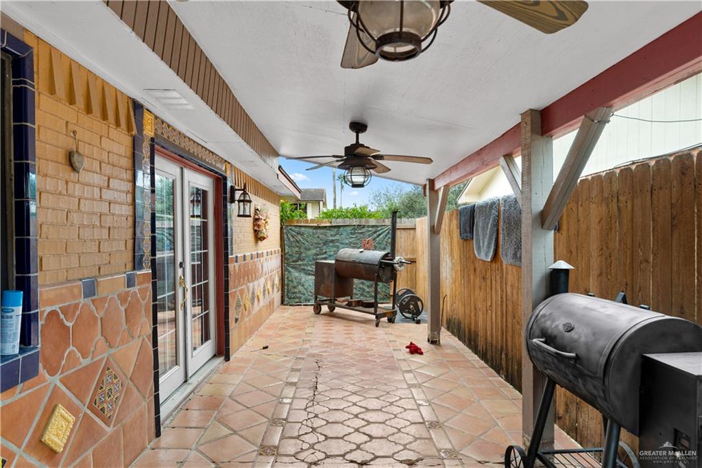 Photo 3 of 2721 27th Lane