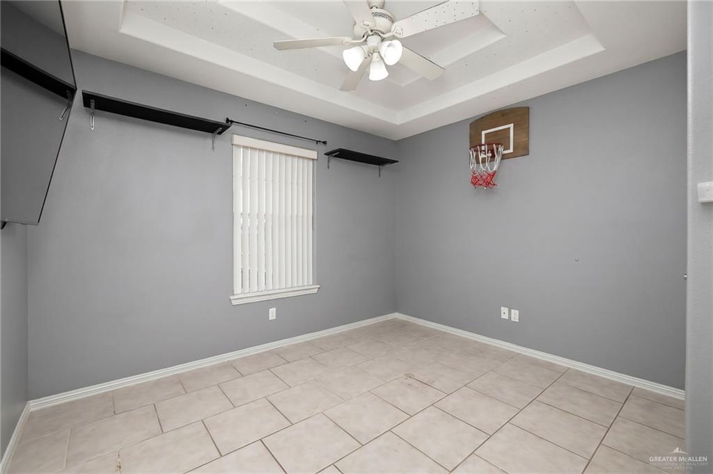 Photo 12 of 2107 Meadow Way Drive