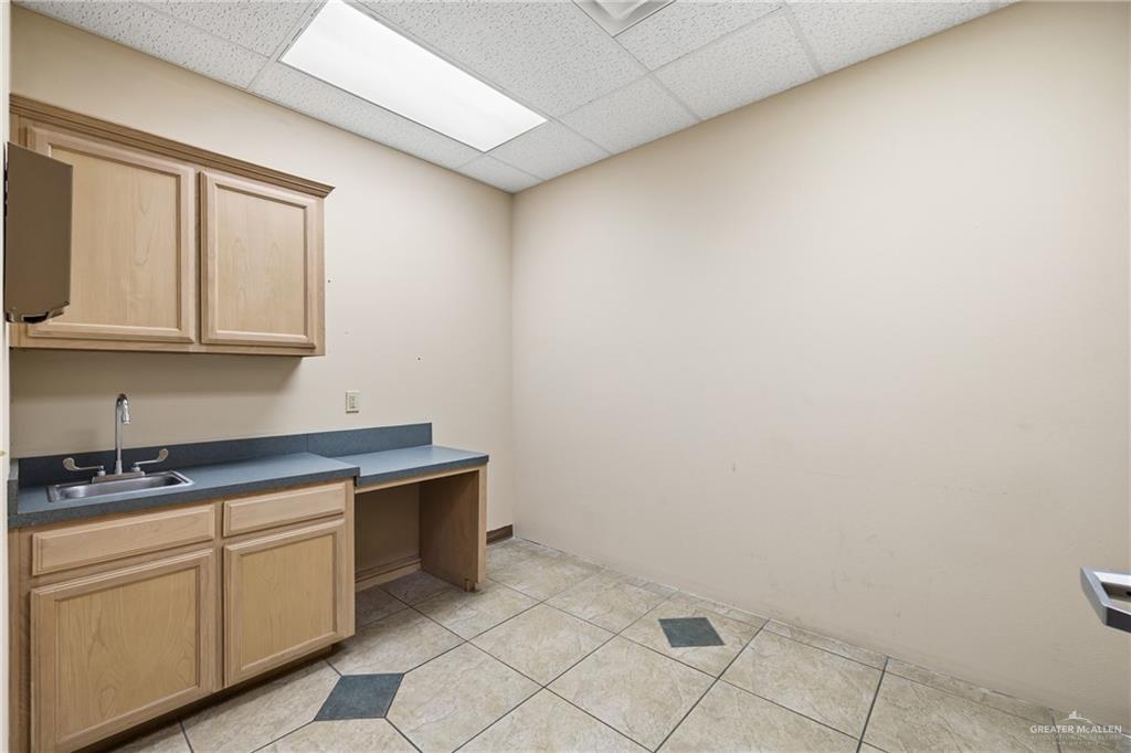 Photo 11 of 1200 Savannah Avenue #13