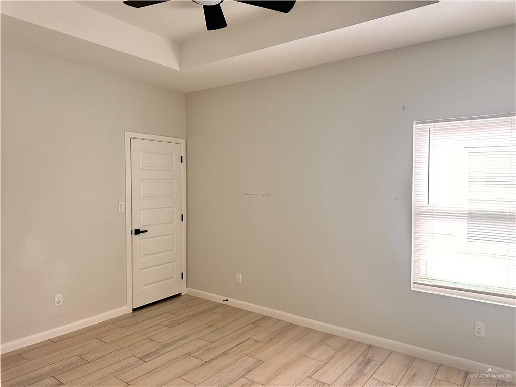 Photo 5 of 1019 Clarence Avenue #1
