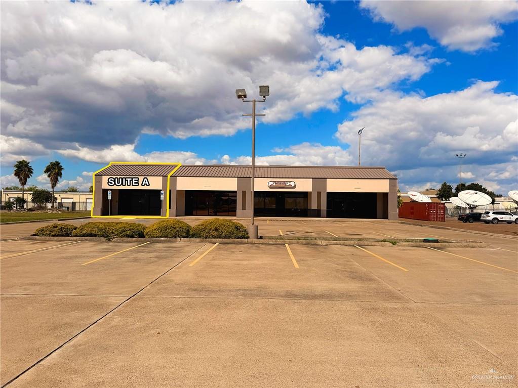 Photo 1 of 1401 Hackberry Avenue #A, McAllen