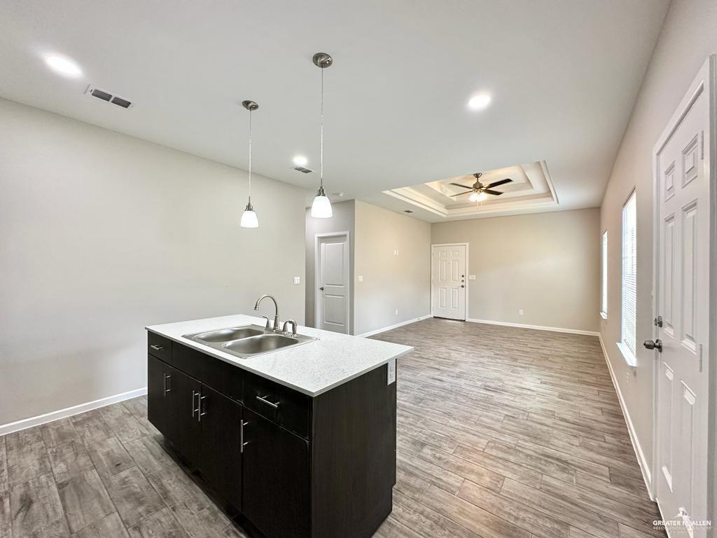 Photo 6 of 902 Starr Street