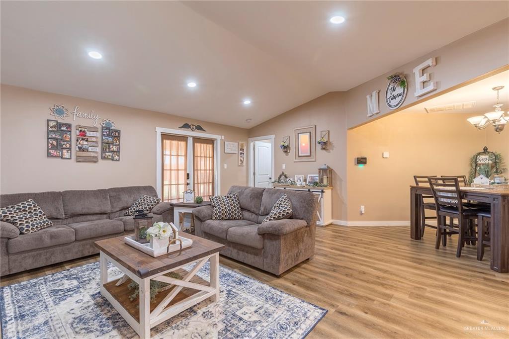 Photo 8 of 1609 Robin Avenue