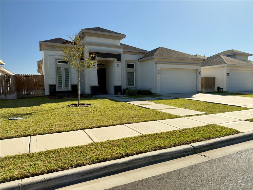 Photo 2 of 3104 Zinnia Avenue