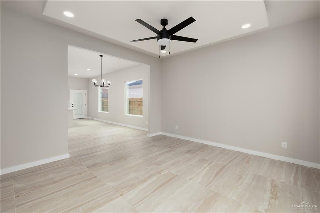 Photo 3 of 2316 Cardinal Drive
