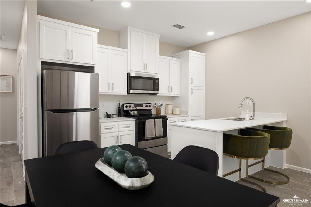 Photo 5 of 2704 Harrison Avenue #1