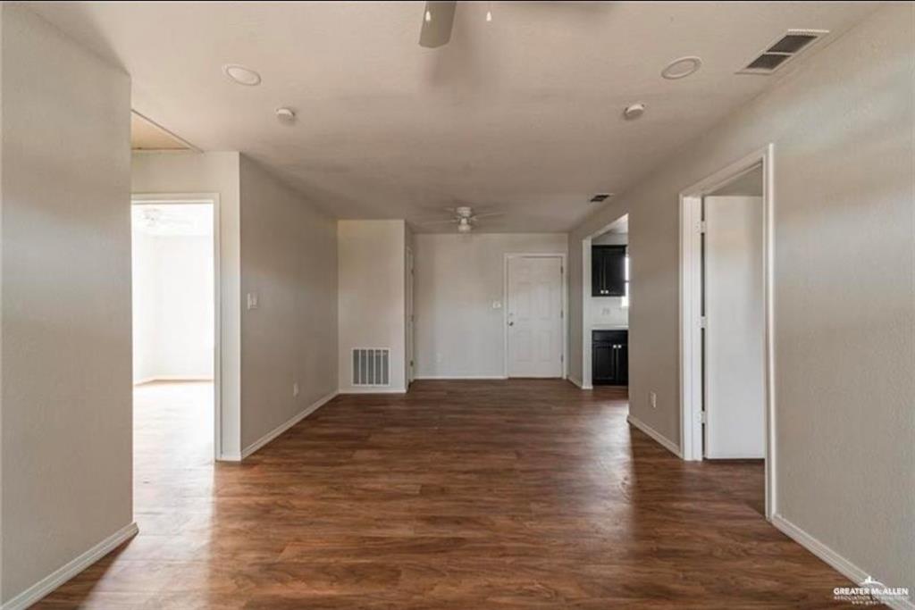Photo 3 of 707 Gabriella Avenue